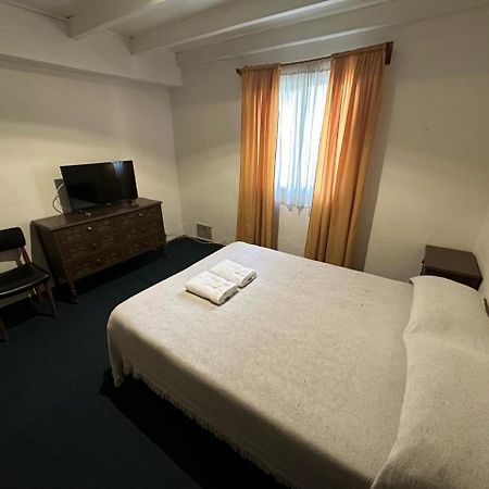 Hotel Paris Río Gallegos Eksteriør bilde