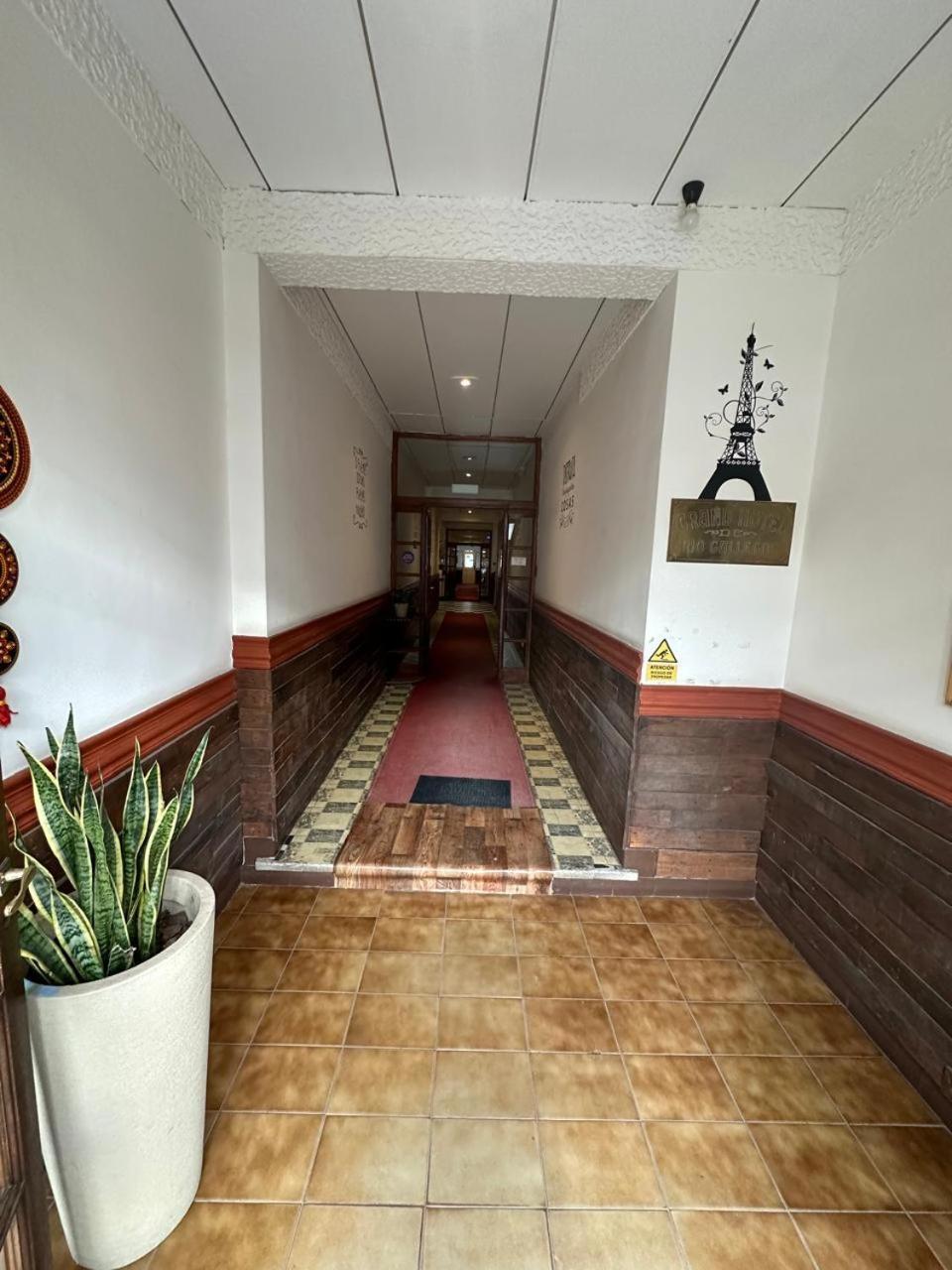 Hotel Paris Río Gallegos Eksteriør bilde