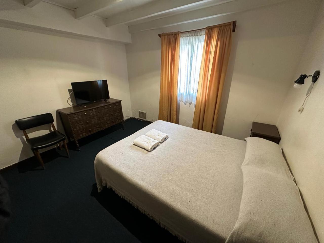 Hotel Paris Río Gallegos Eksteriør bilde