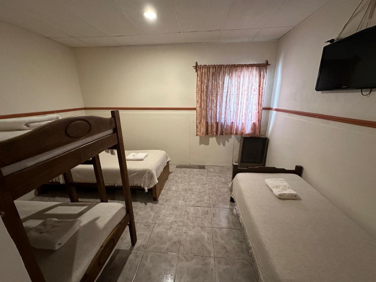 Hotel Paris Río Gallegos Eksteriør bilde