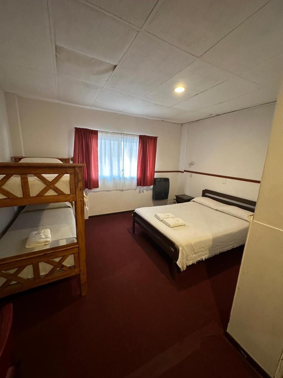 Hotel Paris Río Gallegos Eksteriør bilde